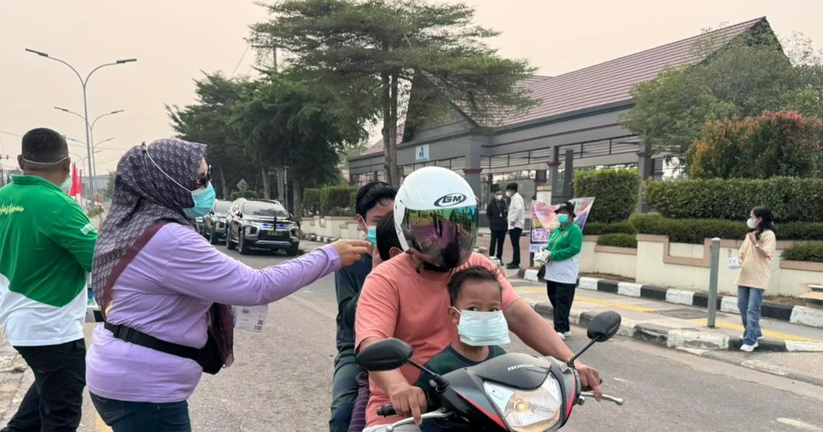 Warga Tanjung Redeb Pakai Masker! Kualitas Udara Berau Memburuk Imbas Kabut Asap