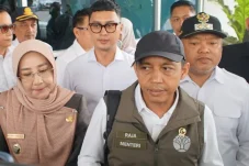 Menhut Raja Juli Tiba di Berau, Pastikan Orangutan Aman dari Karhutla