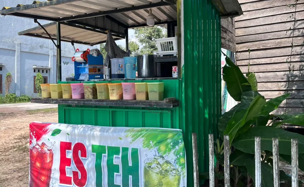Penjual es teh di Tanjung Redeb Berau (BT)