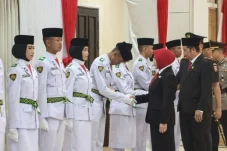 Bupati Berau Kukuhkan Paskibraka: Ingatkan Tugas Tak Berhenti Usai 17 Agustus