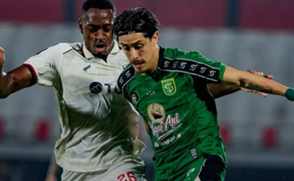 Laga semifinal Piala Presiden Persebaya Surabaya vs Arema (Instagram/@officialpersebaya)