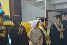 Viral Profesor Dian Damayanti dan Skandal Hadiah Nobel untuk Program MBG Prabowo