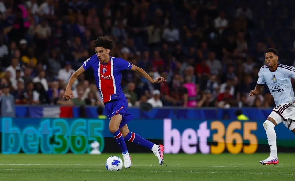 Laga UEFA Super Cup PSG vs Aston Villa (psg.fr)