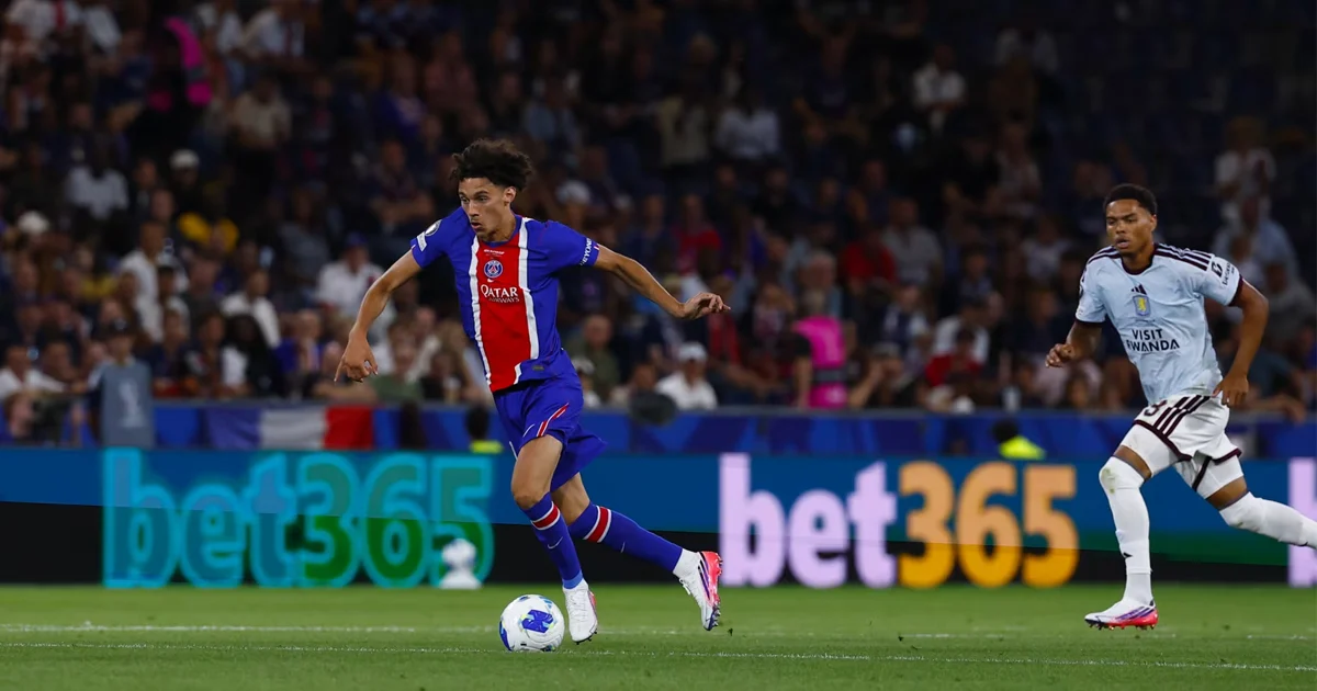 Laga UEFA Super Cup PSG vs Aston Villa (psg.fr)