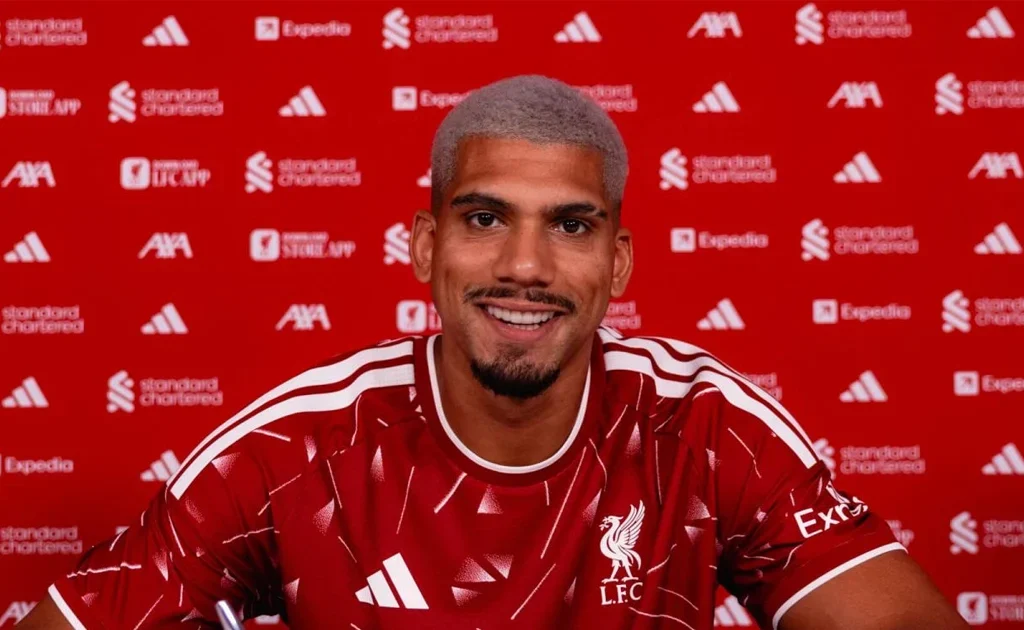 Pemain Liverpool Ronald Araujo (X/@LFC)