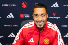 Sunyi Senyap MU di Bursa Transfer: Belum Ada Pemain Baru Usai Youri Tielemans