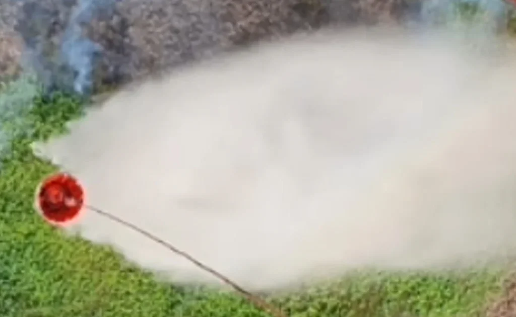 Foto udara water bombing atasi Karhutla (Instagram/@sekretariat.kabinet)