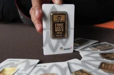 Harga Emas Berau Meroket Hari Ini: Antam Naik Rp23.000, Galeri 24 Stagnan