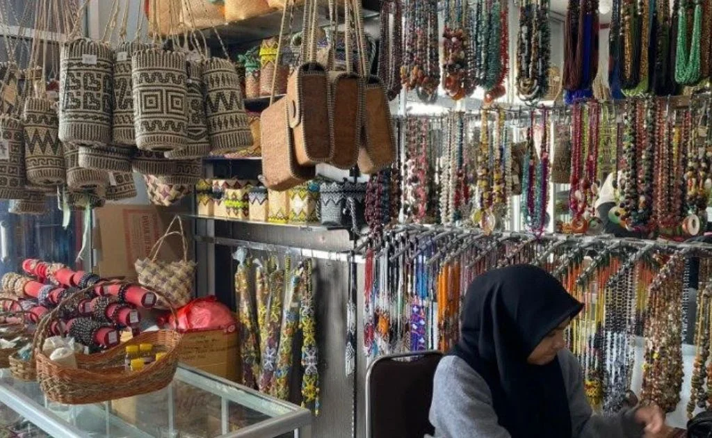 Produk yang dijual di Rumah Kemas Batiwakkal. (Nina/M/BT)
