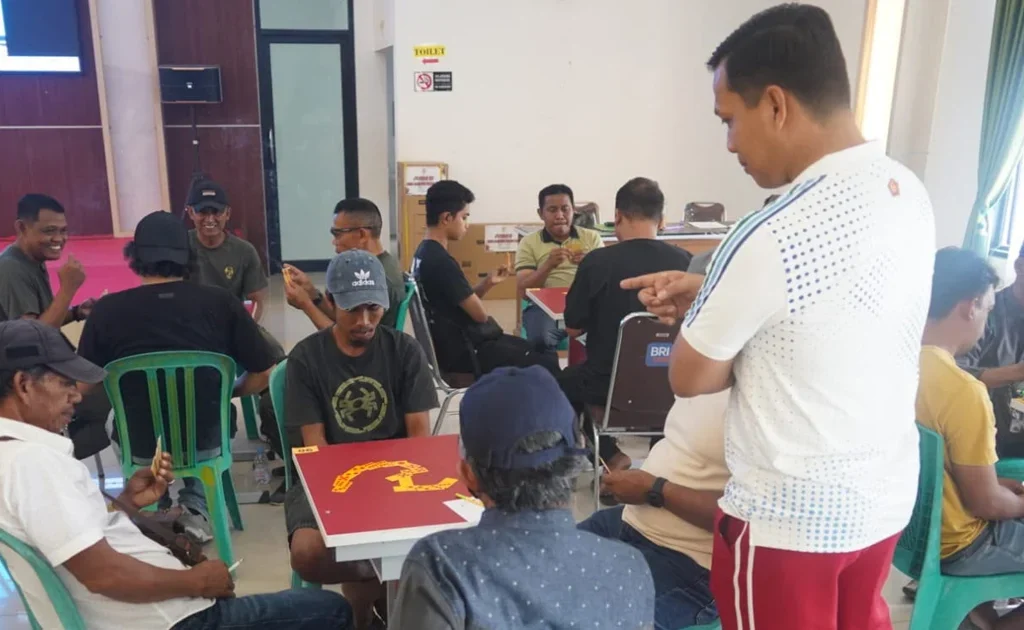 Peserta lomba domino di Kodim 0902/Berau, dalam rangka menyemarakkan HUT TNI (Ist)