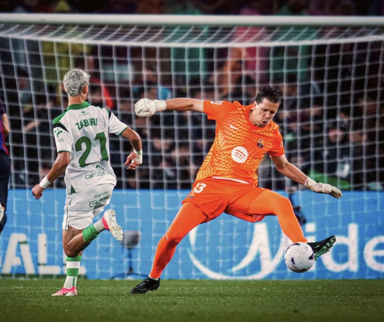 Blunder Szczesny Tak Jadi Beban, Hansi Flick: Dia Kiper Cadangan Barcelona