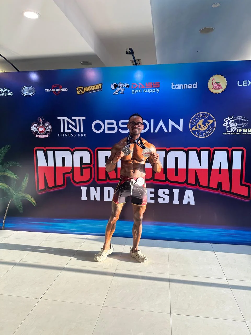 Dua Medali dari Bali, Ridwan Buktikan Binaragawan Berau Bisa Bersaing di Level Internasional