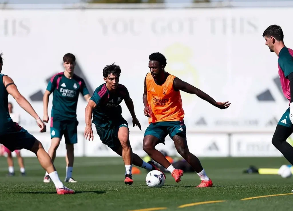 Sesi latihan skuad Real Madrid sebelum laga vs Real Betis. (realmadrid.com)