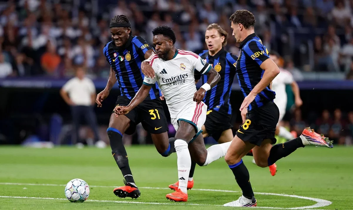 Vinicius Tampil Buruk di Real Madrid, Jose Mourinho Datang Membela