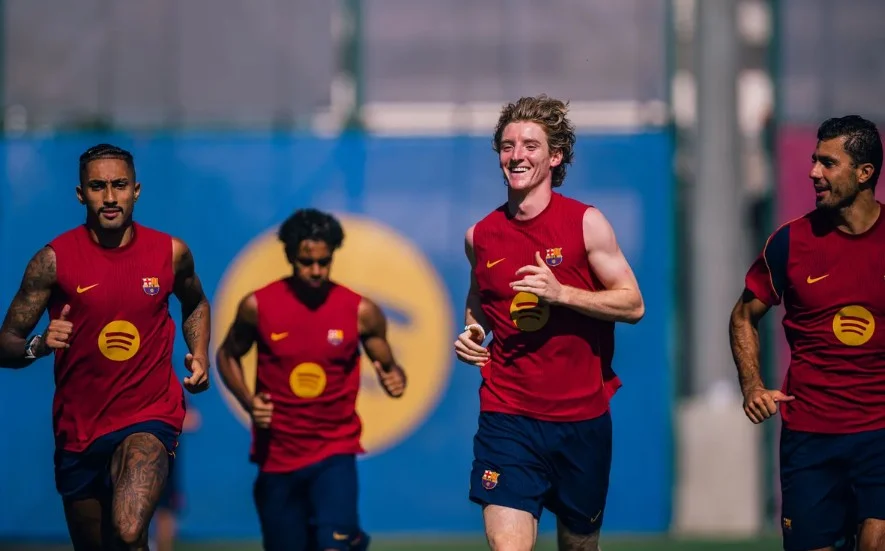 Prediksi Line Up Barcelona vs Feyenoord Champions League, Frenkie de Jong Kembali Cedera