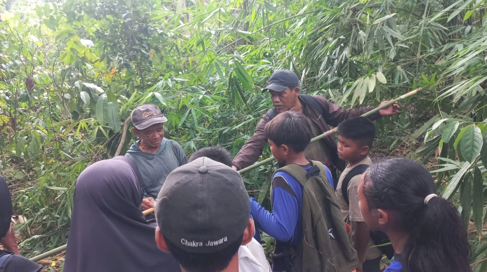 Napas Tradisi dalam Buluh Bambu, Generasi Muda Dumaring Berguru Seni Membuat Suling