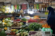 Cek Harga Pangan Pokok di Pasar Sanggam Berau Hari Ini