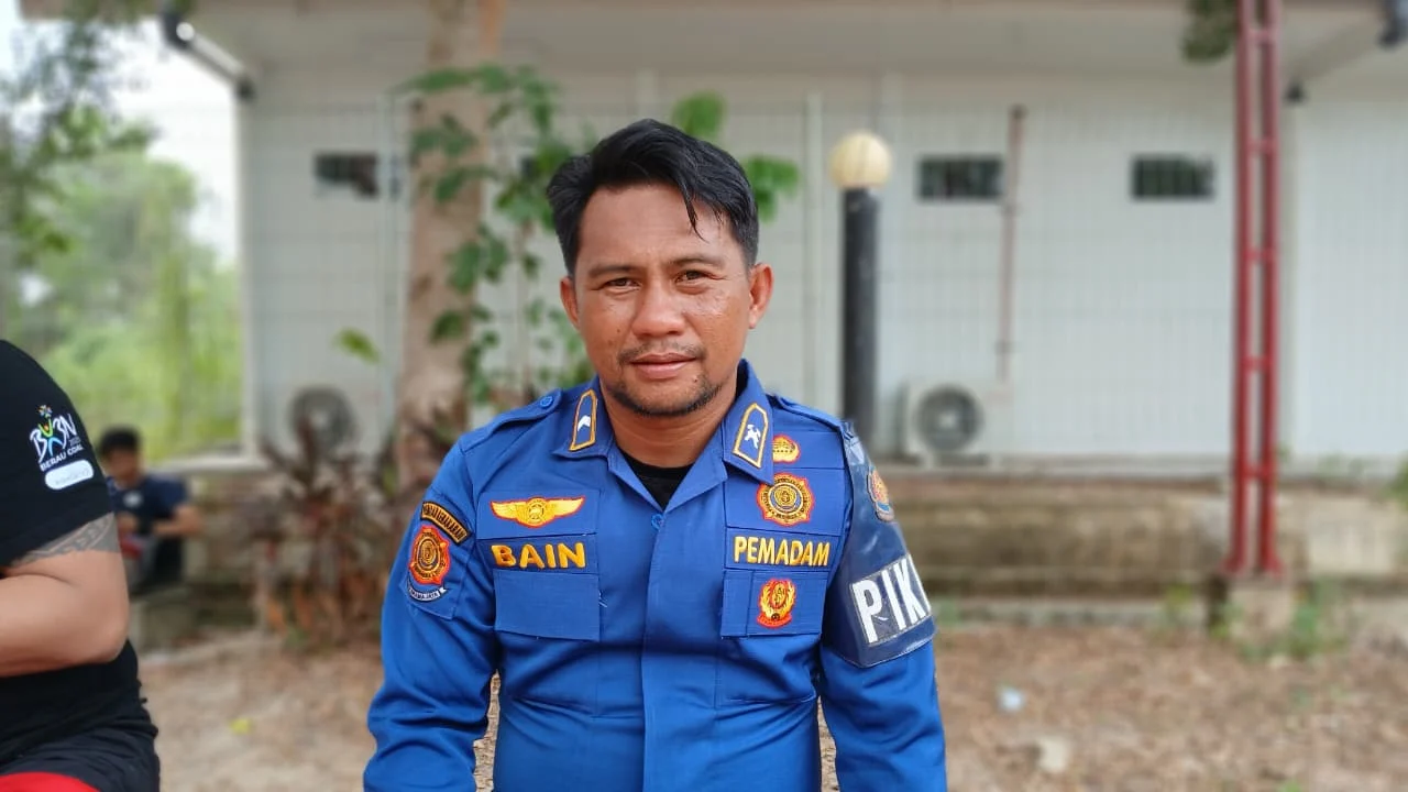 Komandan Regu Sektor Kecamatan Sambaliung Disdamkarmat Berau, Arbainsyah. (Adrikni/BT)