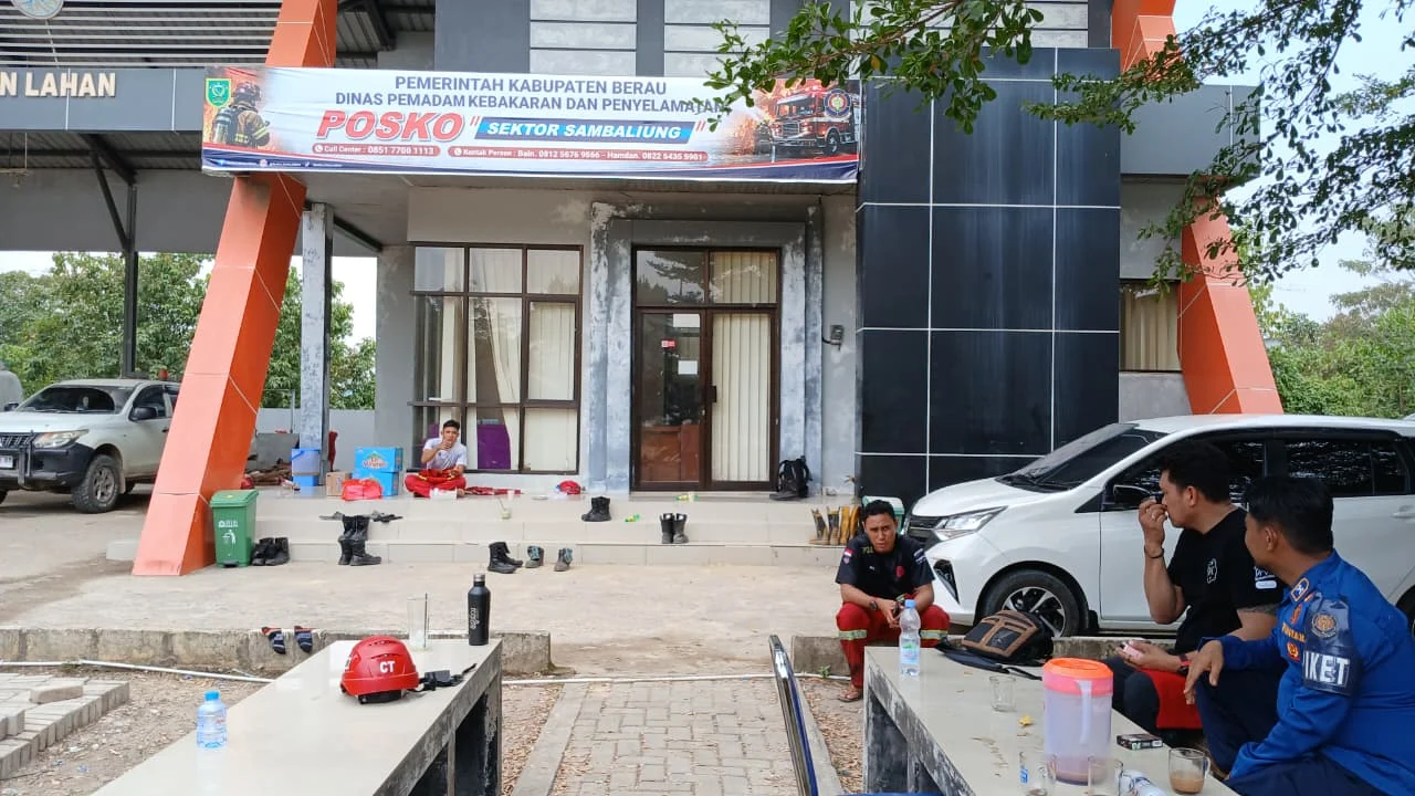 Posko Karhutla Sambaliung Kurang Personel dan Armada, Kewalahan Tangani Kebakaran Lahan Gambut