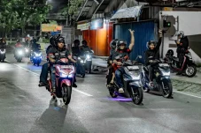 Astra Motor Kaltim 1 Sukses Gelar Vario EVO Night Ride Session 2 di Balikpapan