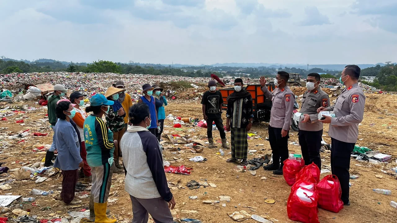 Serdik Sespimmen Polri Sasar TPA Bujangga, Edukasi Warga Cegah Karhutla