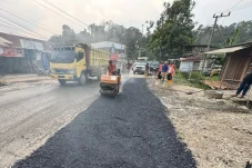 Jalan HARM Ayoeb Diperbaiki, Arus Logistik Kaltim-Kaltara Diharapkan Makin Lancar