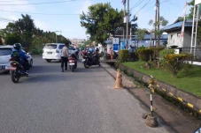 Bikin Macet dan Makan Badan Jalan, Parkir Liar Depan RSUD Abdul Rivai Bakal Ditertibkan