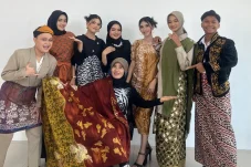 Batik Ulin Gaya Mada Angkat Identitas Kayu Ulin Lewat Karya Lokal