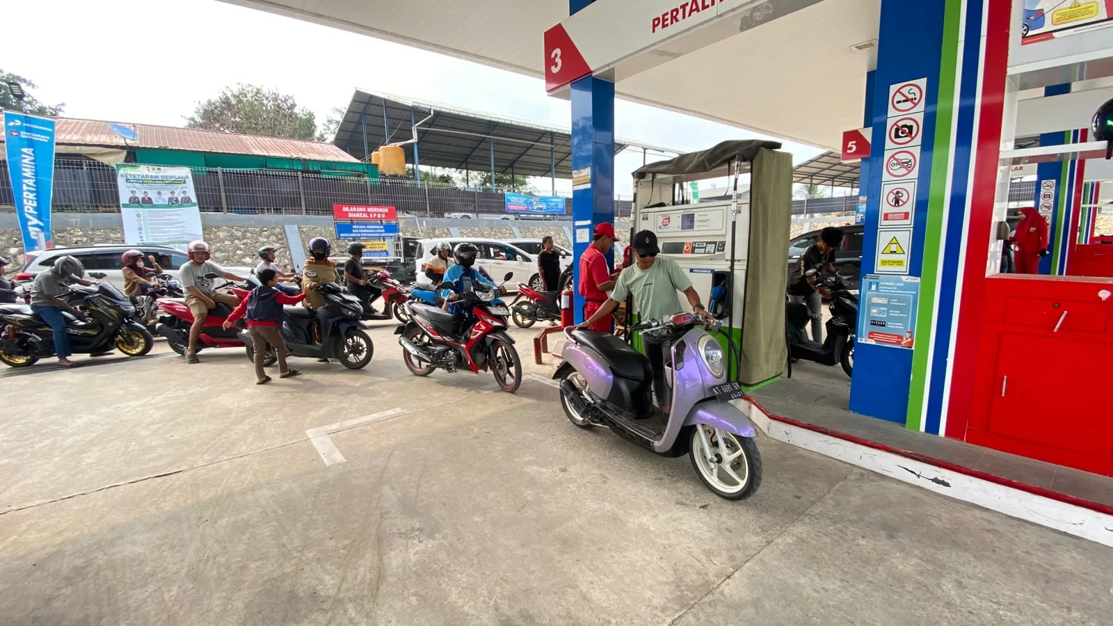 Heboh BBM Diisi ke Jeriken di SPBU Sambaliung, Ternyata Dexlite Non-Subsidi