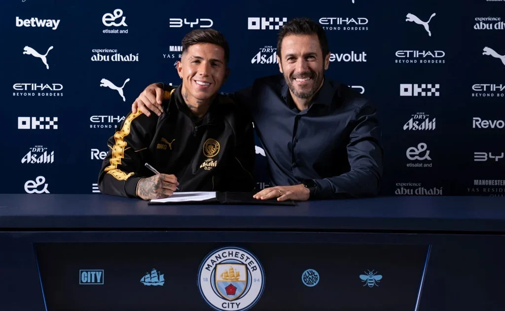 Pemain baru Manchester City Enzo Fernandez (mancity.com)