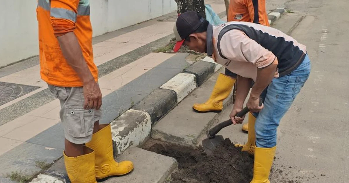 Manfaatkan Musim Kemarau, Wabup Berau Beri Instruksi Bersihkan Gorong-gorong
