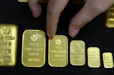 Harga Emas Batangan Antam Turun, Dijual Rp2.664.000 Per Gram