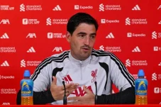 Andoni Iraola Lega Cody Gakpo Batal Pindah ke Manchester City