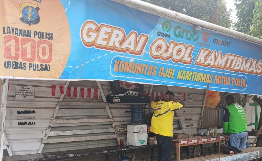 Driver ojol yang berkumpul di halte Ojol Jalan Mangga 2, Tanjung Redeb, Berau (Adrikni/BT)