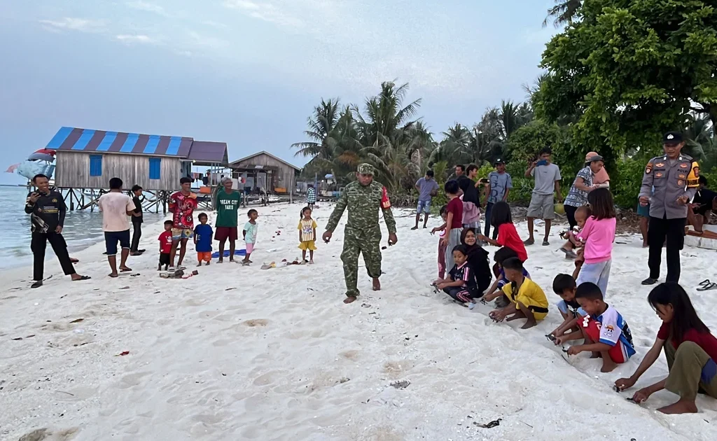 Pelepasliaran tukik di Kampung Balikukup, Kecamatan Batu Putih, Berau (Ist)