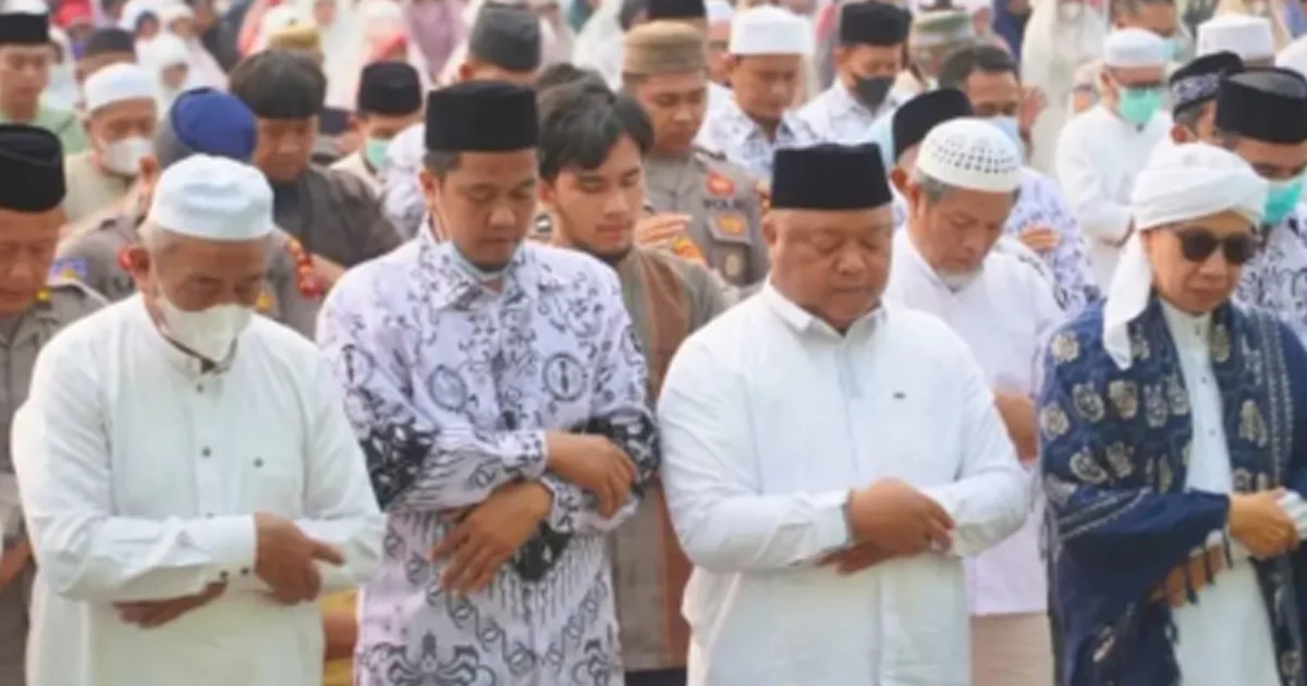 3 Kali Salat Istisqa Digelar, Berharap Hujan Turun Atasi Kabut Asap Karhutla di Berau