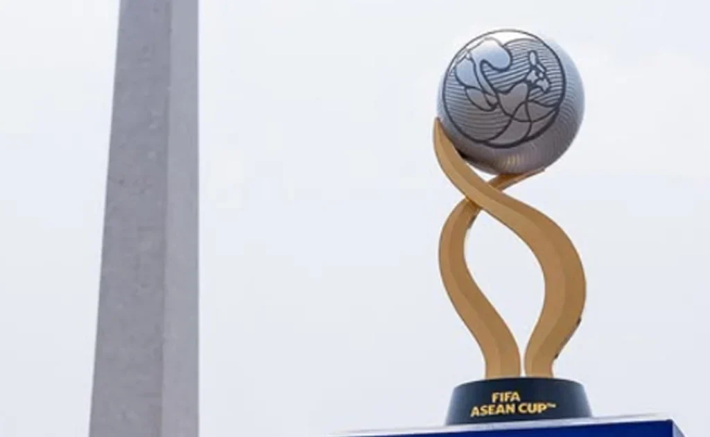 Trofi FIFA ASEAN Cup 2026 (Instagram/@fifaworldcup)