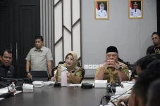 Pasokan Listrik Harus Dimaksimalkan, Bupati Berau Minta PLTU dan PLTS Segera Diperbaiki