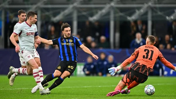 Aksi Carlos Augusto Inter Milan. (inter.it)