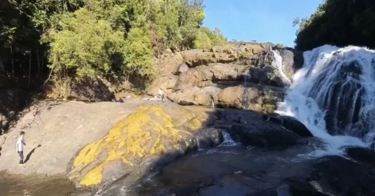 Suasana Air Terjun Gorila, Lesan Dayak, Kelay, Berau. (YT: Rody Berau)