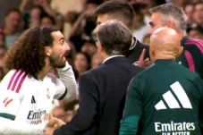 Real Madrid Rugi Vinicius Kena Kartu Merah, Cucurella: Sentuh Rambut Saya