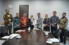 Karhutla Melanda Berau, Sri Juniarsih Minta Dukungan Peralatan ke Kemendagri