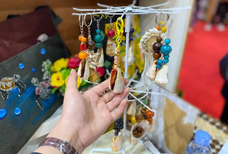 Limbah Jadi Produk Bernilai, Dekranasda Hadirkan Kerajinan Cangkang Kerang di Berau Expo 2026