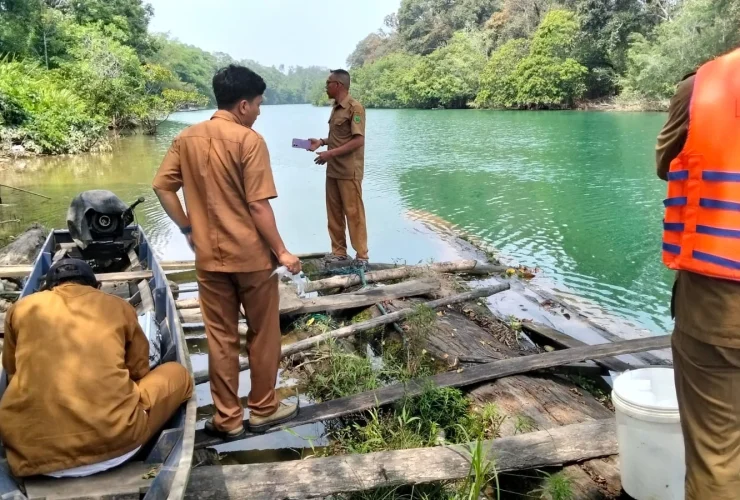 Sampel Air Sungai Siduung Indah Masih Diuji di Laboratorium, Hasil Keluar Maksimal 14 Hari Kerja