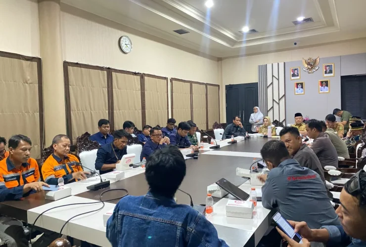 Listrik Berau Bermasalah, Bupati Sri Juniarsih Desak PLN Manfaatkan Jaringan Perusahaan
