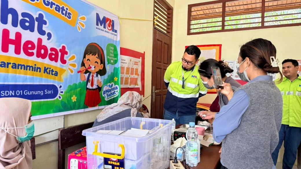 Pemeriksaan Gigi Gratis dari PT MBL dan Komunitas Carammin Kita di Kecamatan Segah.