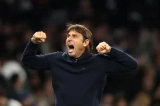 Antonio Conte Pilihan Tepat, Tapi Petinggi MU Masih Ragu