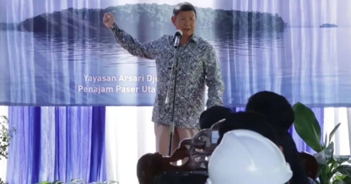 Hashim Sebut Presiden Prabowo Mau Bagikan Handphone Plus Saldo Rekening