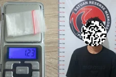 Polres Berau Ringkus Pria di Karang Ambun, 4 Paket Sabu 1,23 Gram Jadi Barang Bukti