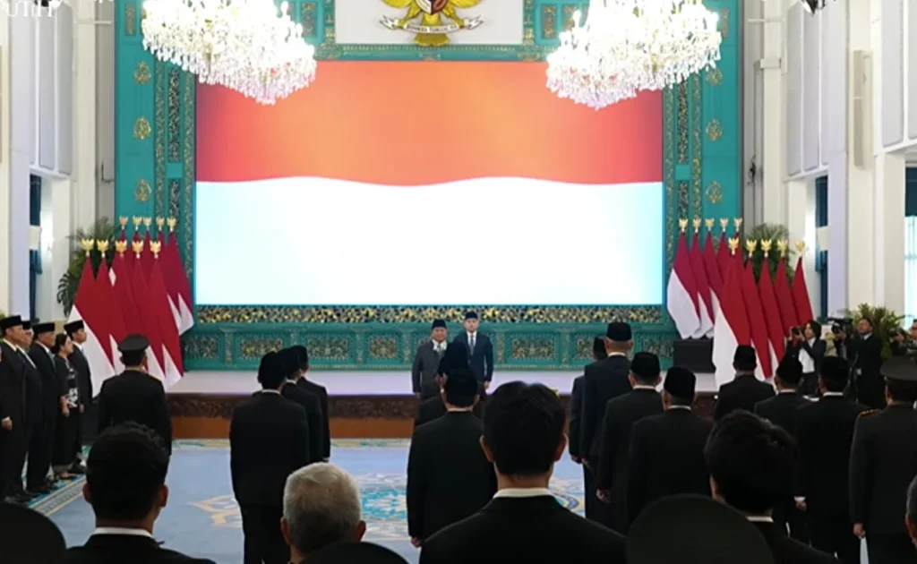 Presiden Prabowo melantik jajaran menteri dan wamen Kabinet Merah Putih (YouTube/Sekretariat Presiden)